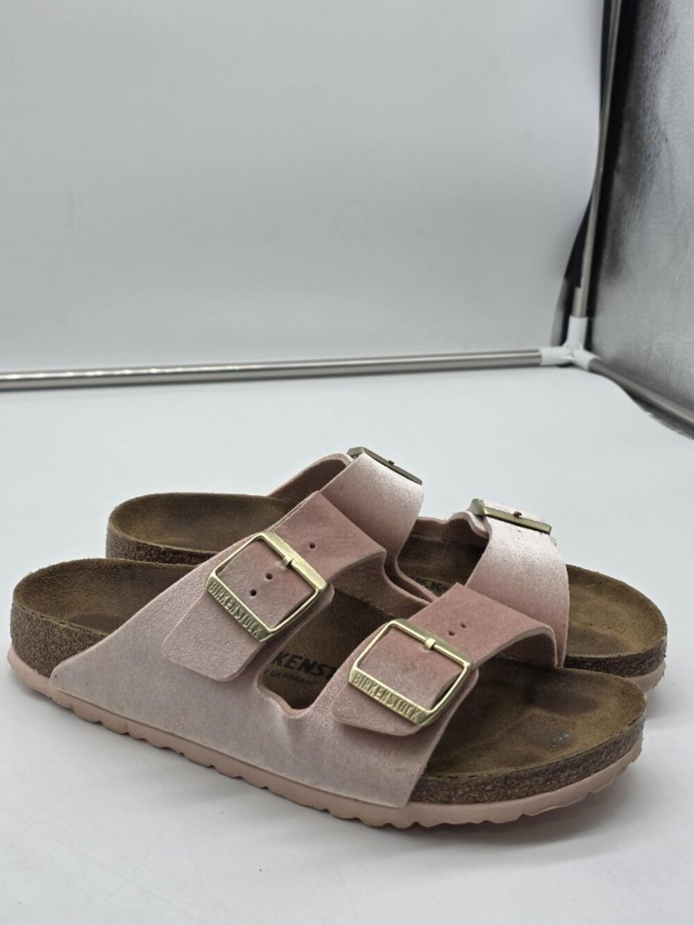 Birkenstock Arizona Sandals Womens 8 rose velvet breast cancer awareness Shoes